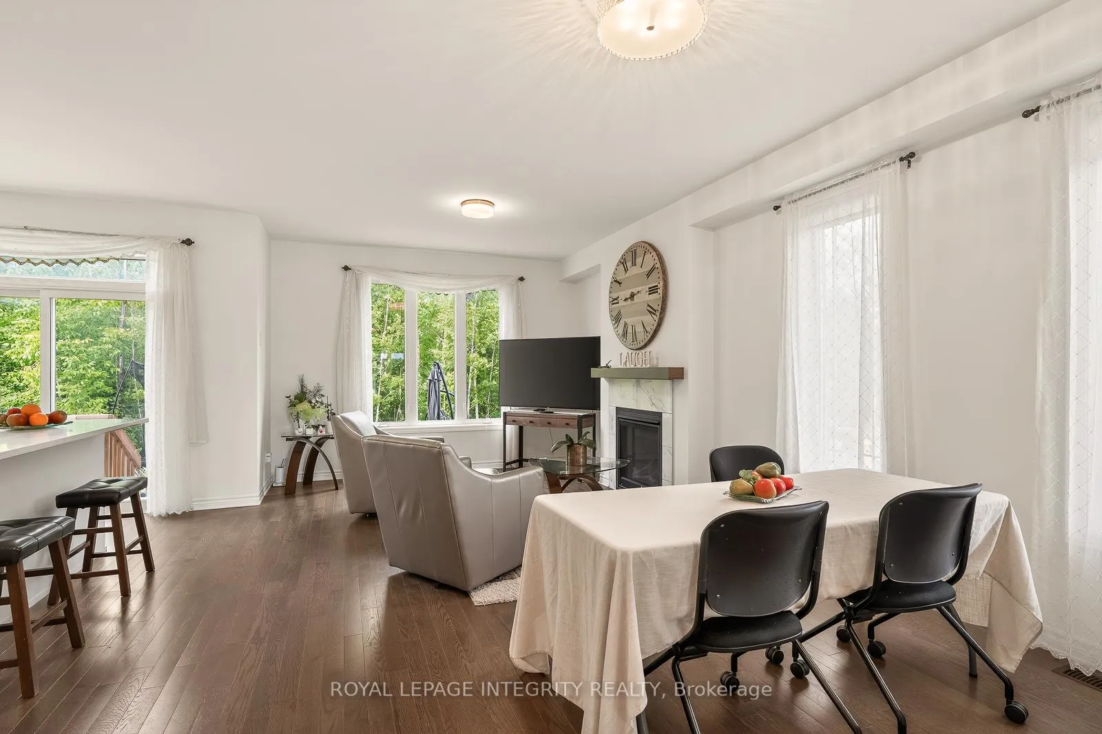 Photo 9 of 655 Persimmon Way, Ottawa, Chapel Hill South - Orleans Village — HOMEH