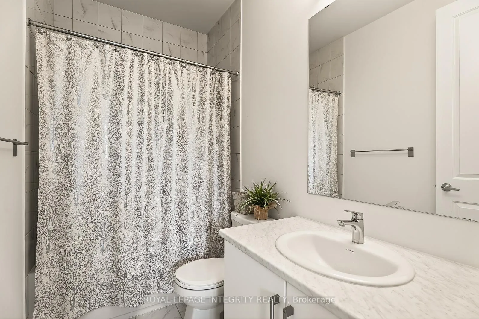Photo 33 of 655 Persimmon Way, Ottawa, Chapel Hill South - Orleans Village — HOMEH