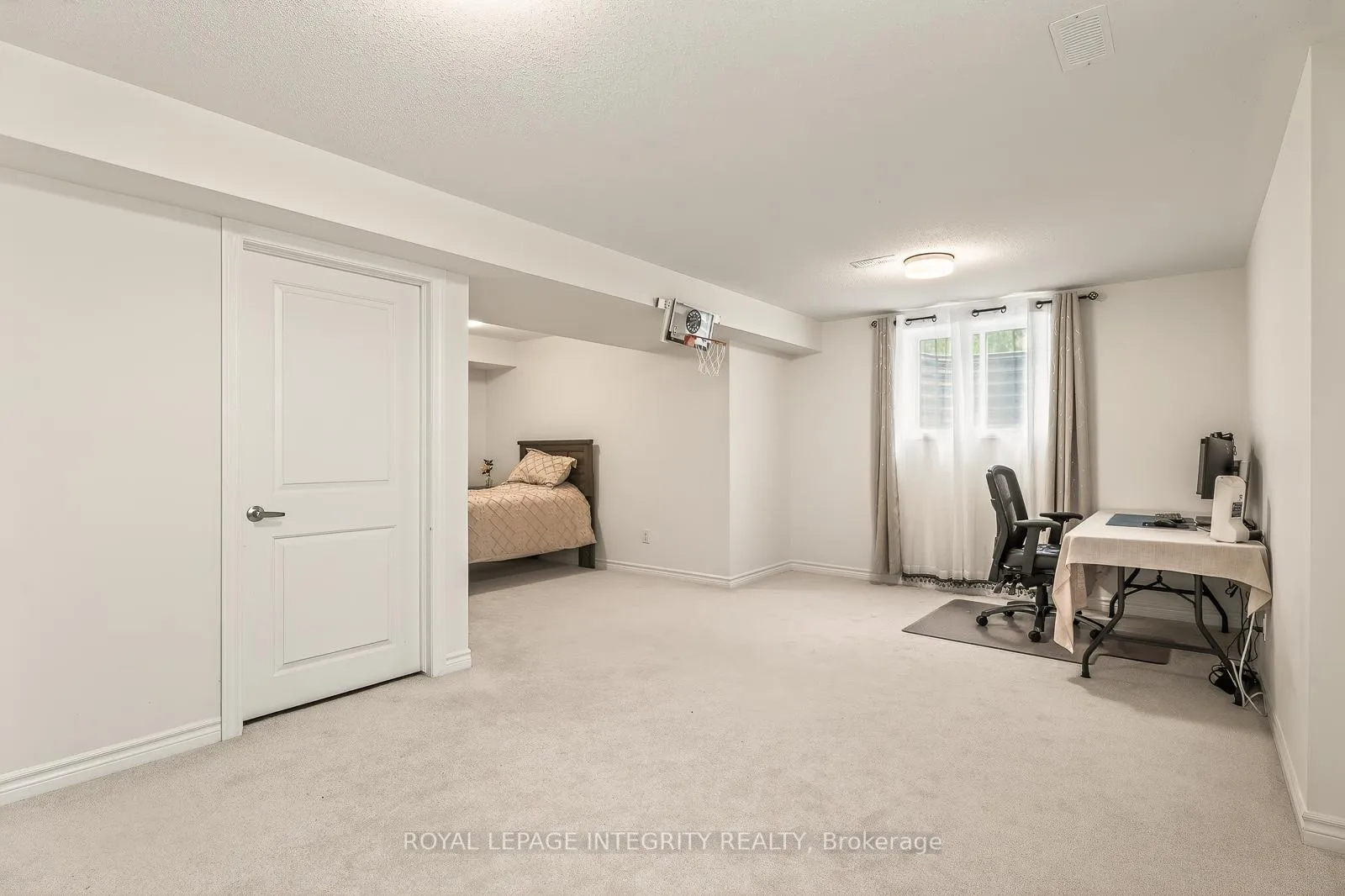 Photo 37 of 655 Persimmon Way, Ottawa, Chapel Hill South - Orleans Village — HOMEH