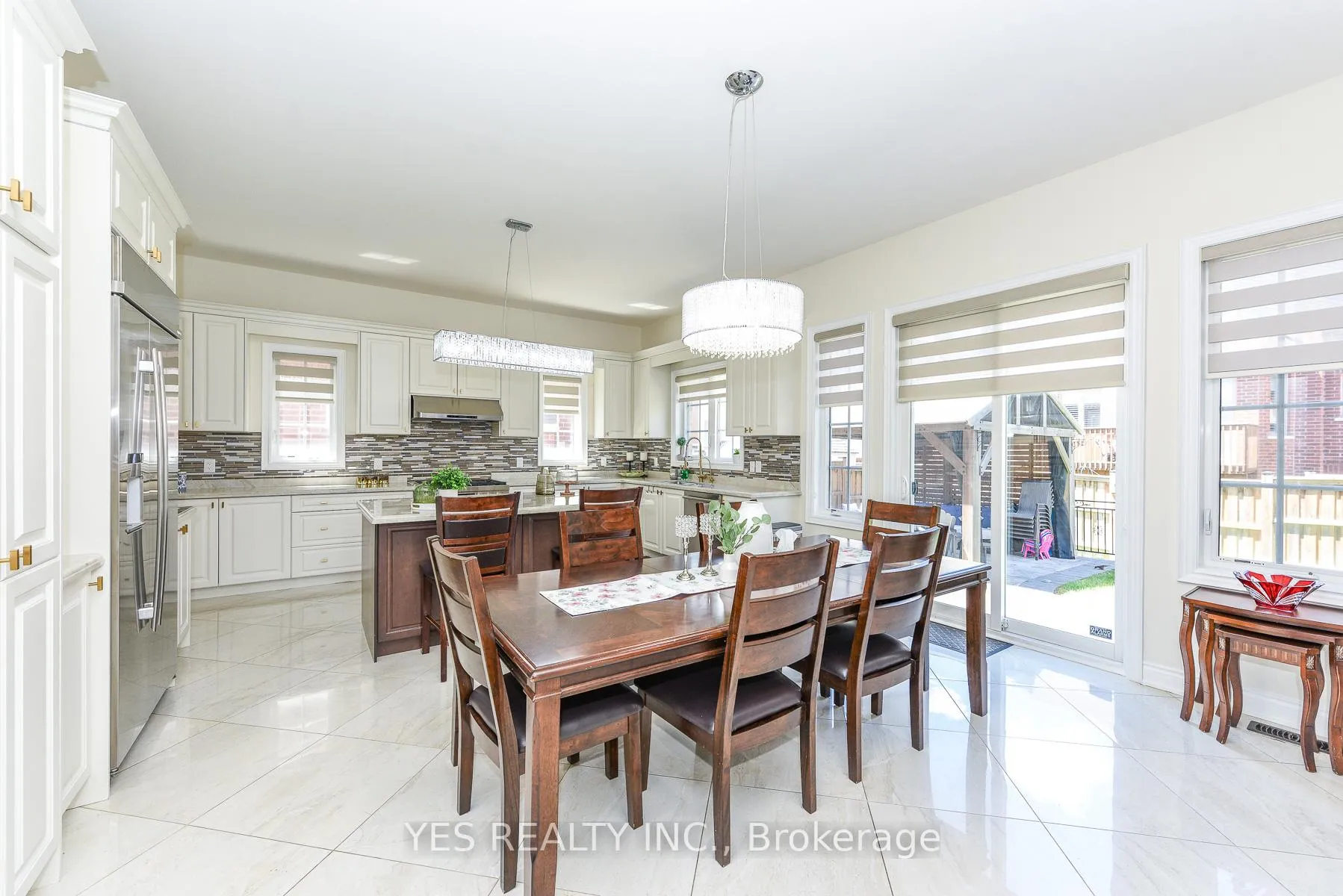 Photo 14 of 86 Quintette Close, Brampton, Toronto Gore Rural Estate — HOMEH