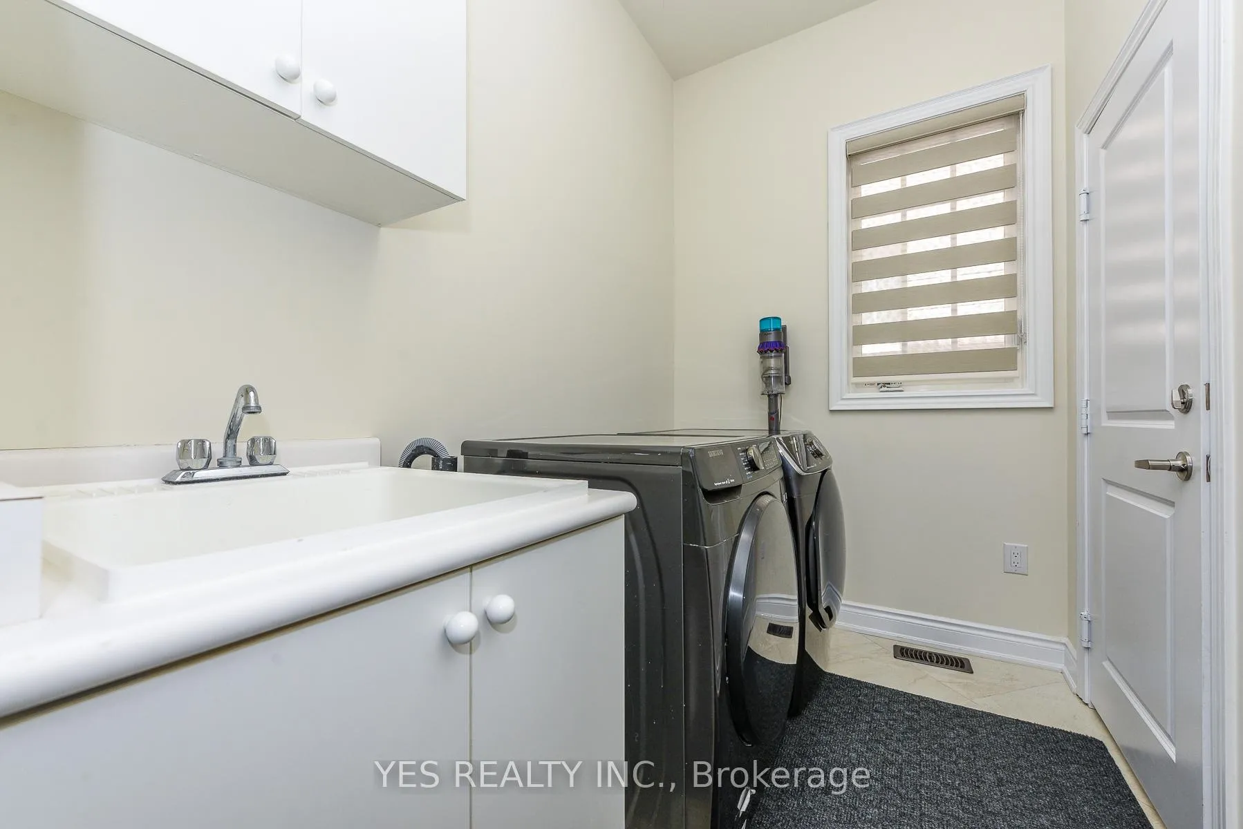 Photo 20 of 86 Quintette Close, Brampton, Toronto Gore Rural Estate — HOMEH