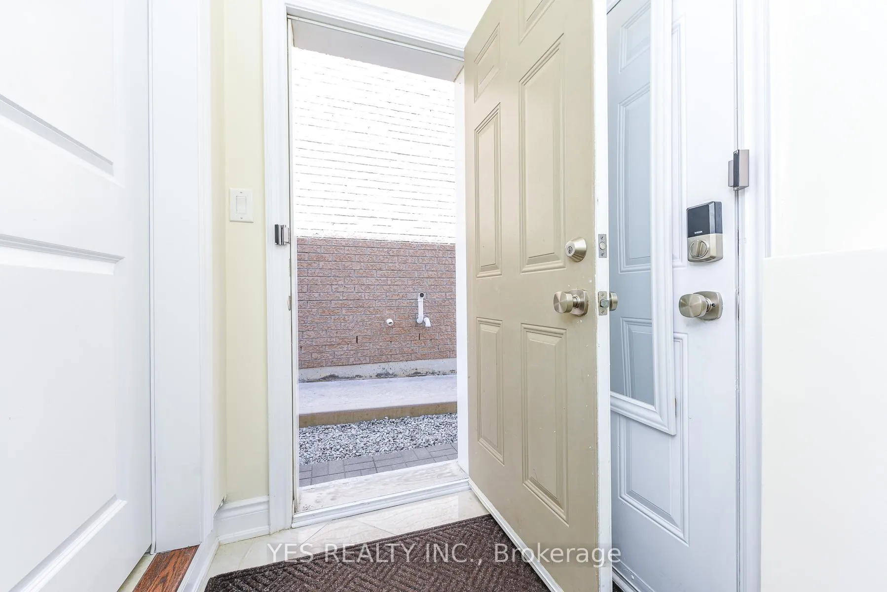 Photo 46 of 86 Quintette Close, Brampton, Toronto Gore Rural Estate — HOMEH