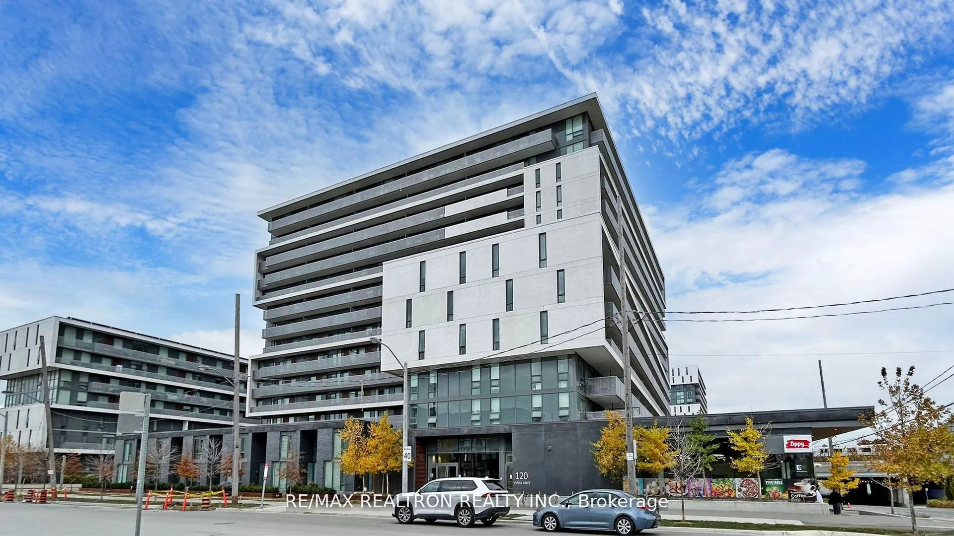 Photo 3 of Unit 1007, 120 Varna Drive, Toronto, Englemount-Lawrence — HOMEH