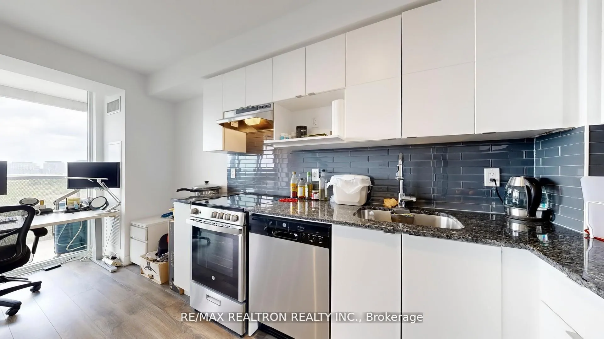 Photo 18 of Unit 1007, 120 Varna Drive, Toronto, Englemount-Lawrence — HOMEH