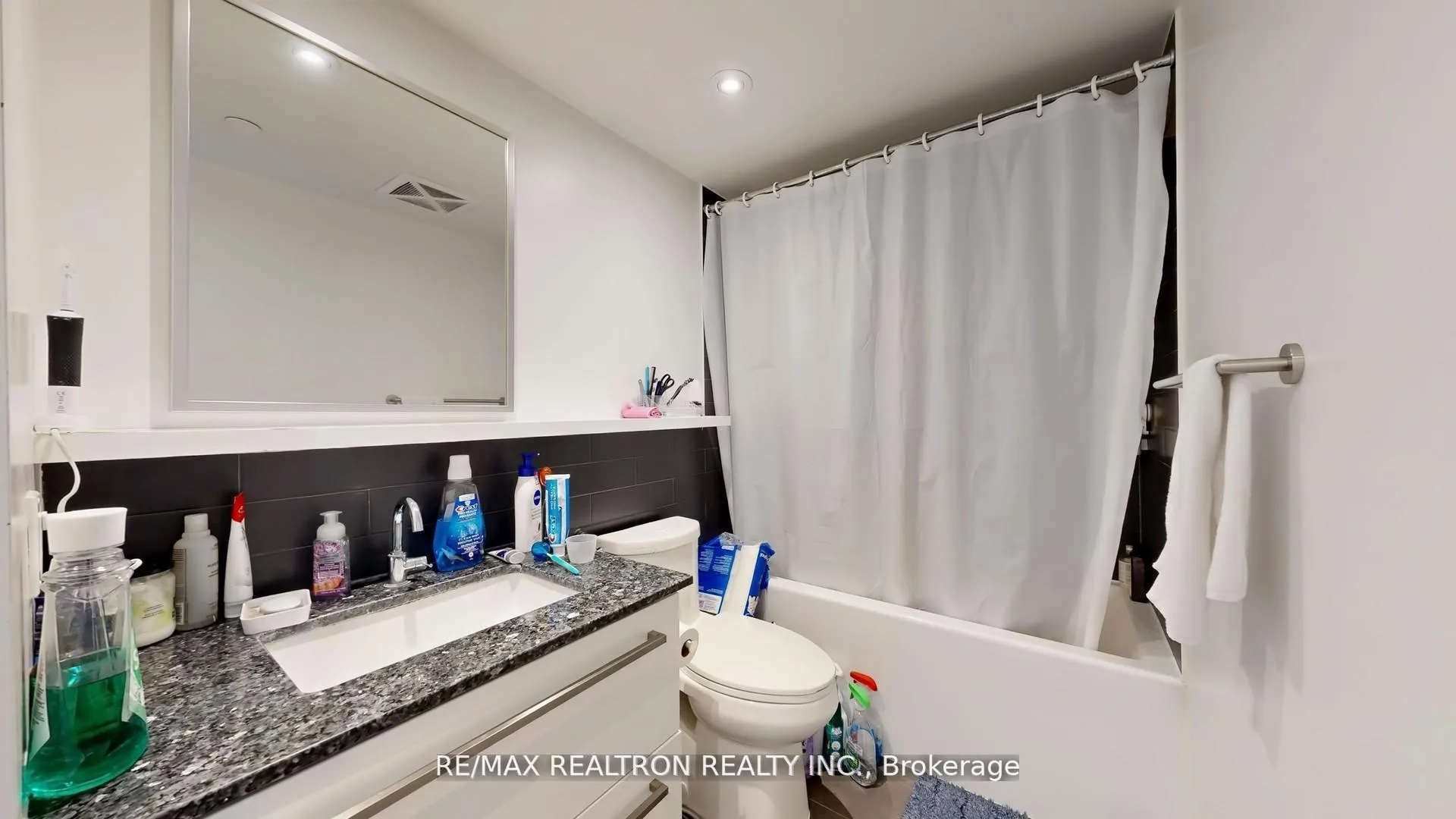 Photo 29 of Unit 1007, 120 Varna Drive, Toronto, Englemount-Lawrence — HOMEH