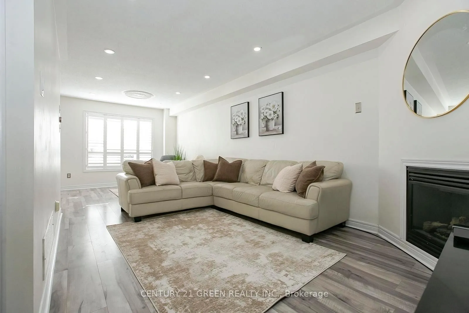 Photo 9 of Unit 38, 770 Othello Court E, Mississauga, Meadowvale Village — HOMEH