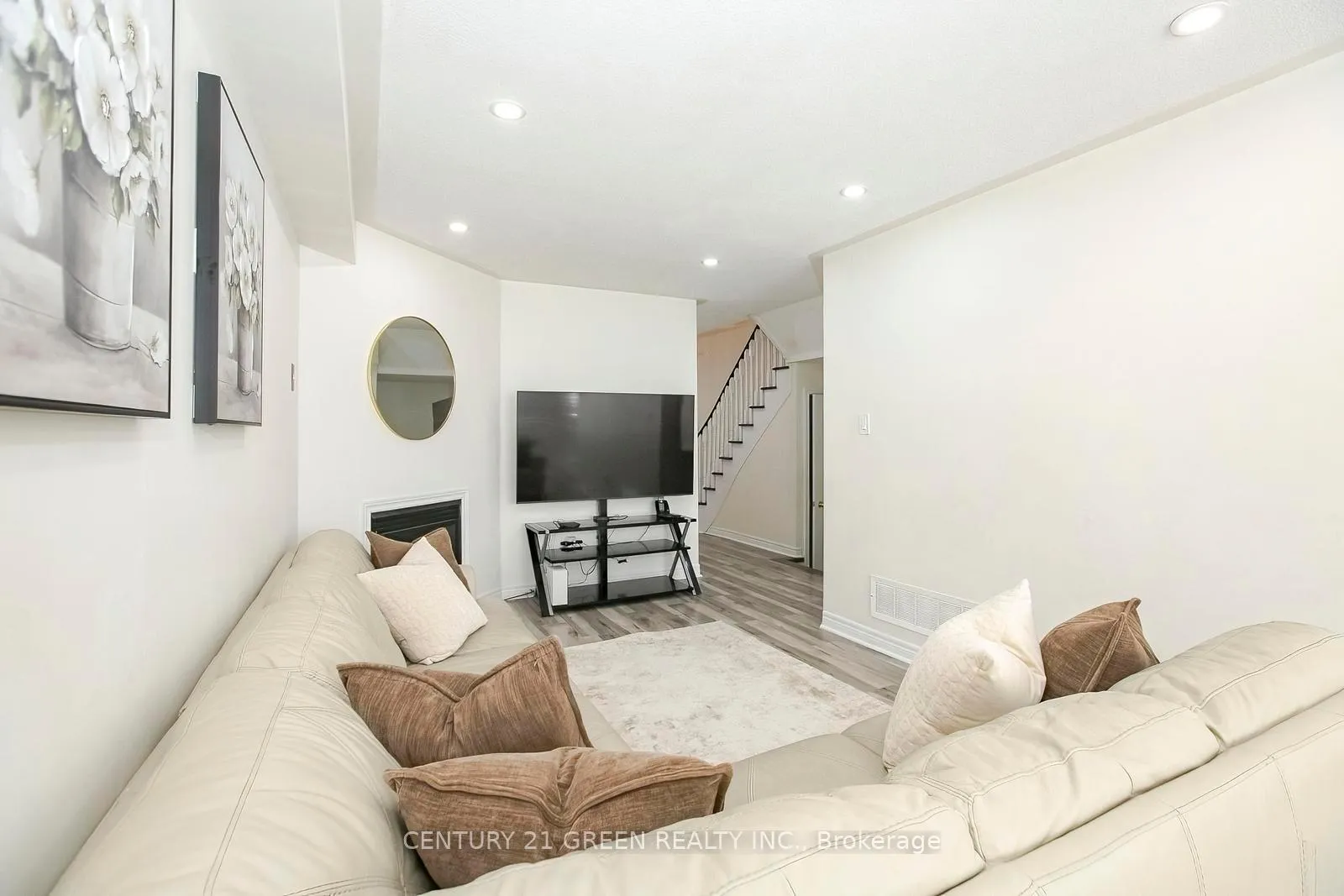 Photo 11 of Unit 38, 770 Othello Court E, Mississauga, Meadowvale Village — HOMEH