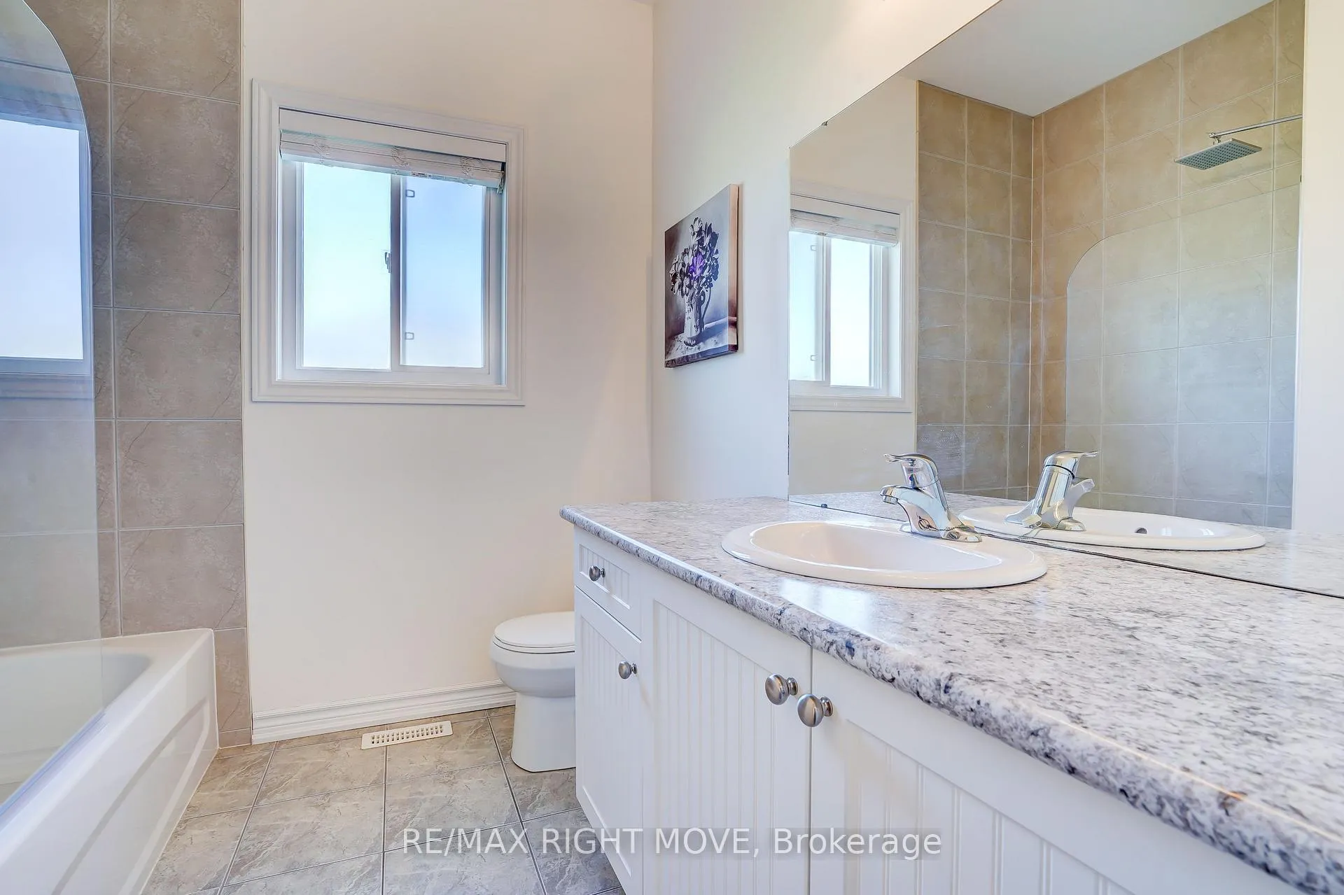 Photo 19 of 15 Keyzer Drive, Oro-Medonte, Warminster — HOMEH