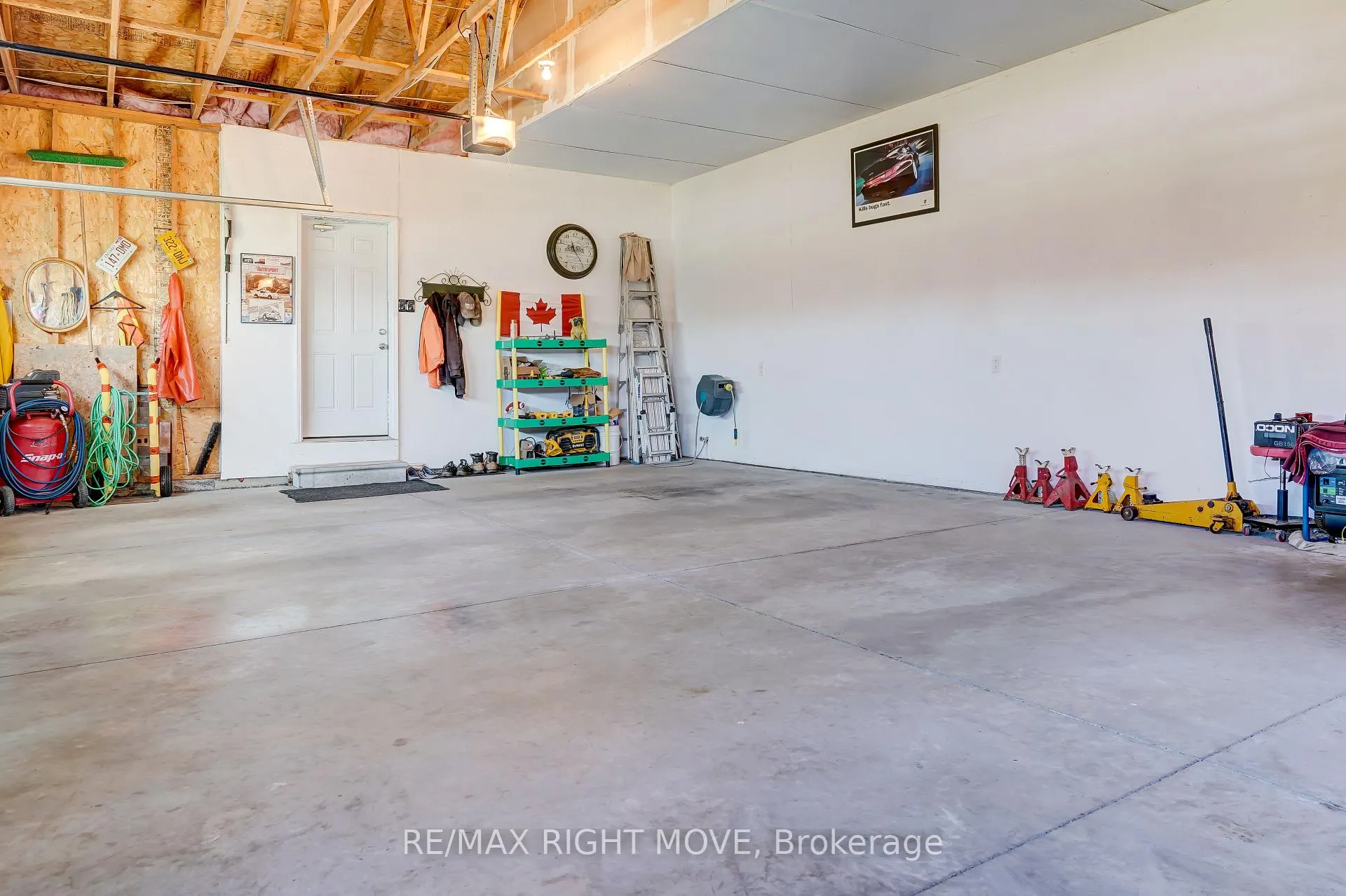Photo 24 of 15 Keyzer Drive, Oro-Medonte, Warminster — HOMEH