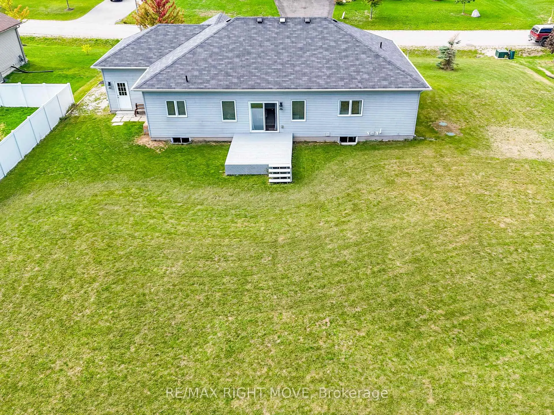 Photo 28 of 15 Keyzer Drive, Oro-Medonte, Warminster — HOMEH