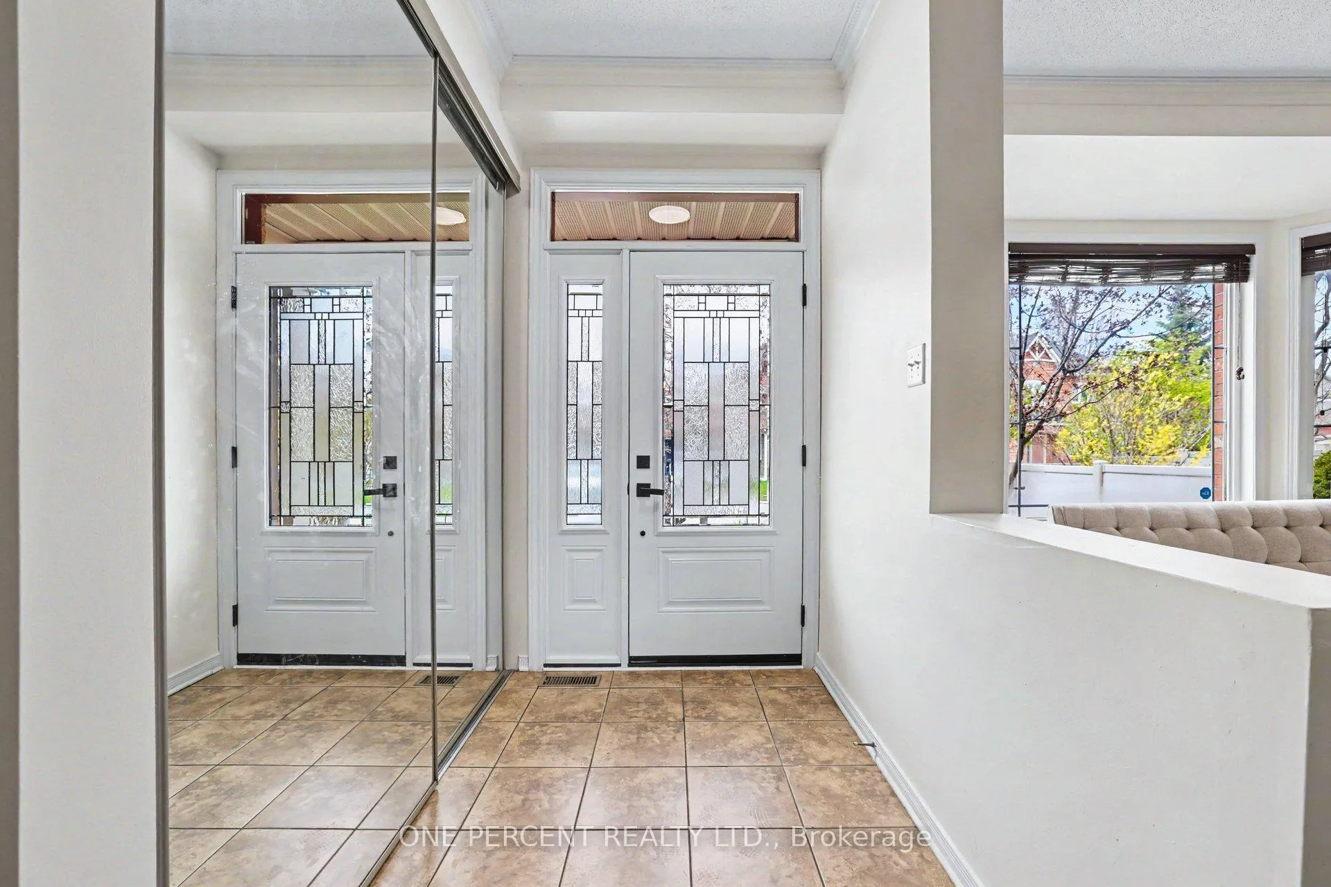 Photo 4 of 860 Taradale Drive, Ottawa, Barrhaven - Strandherd — HOMEH