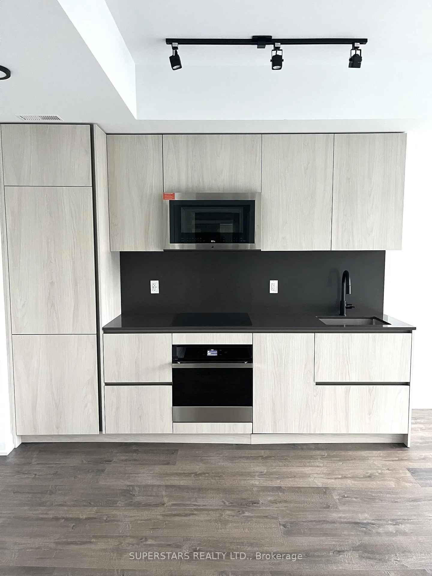 Photo 9 of Unit 3608, 327 King Street W, Toronto, Waterfront Communities — HOMEH