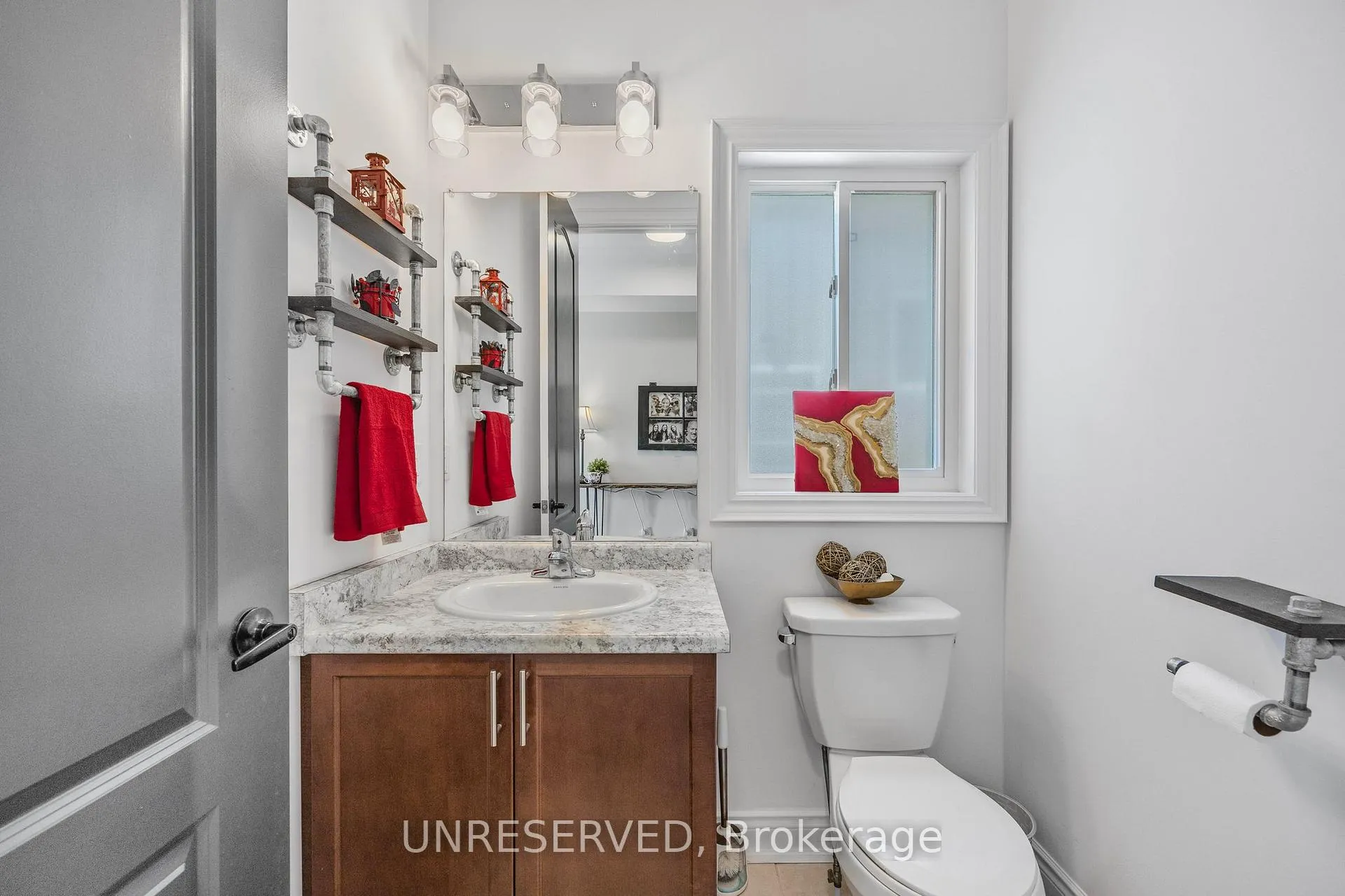 Photo 4 of 237 Diana Drive, Orillia — HOMEH