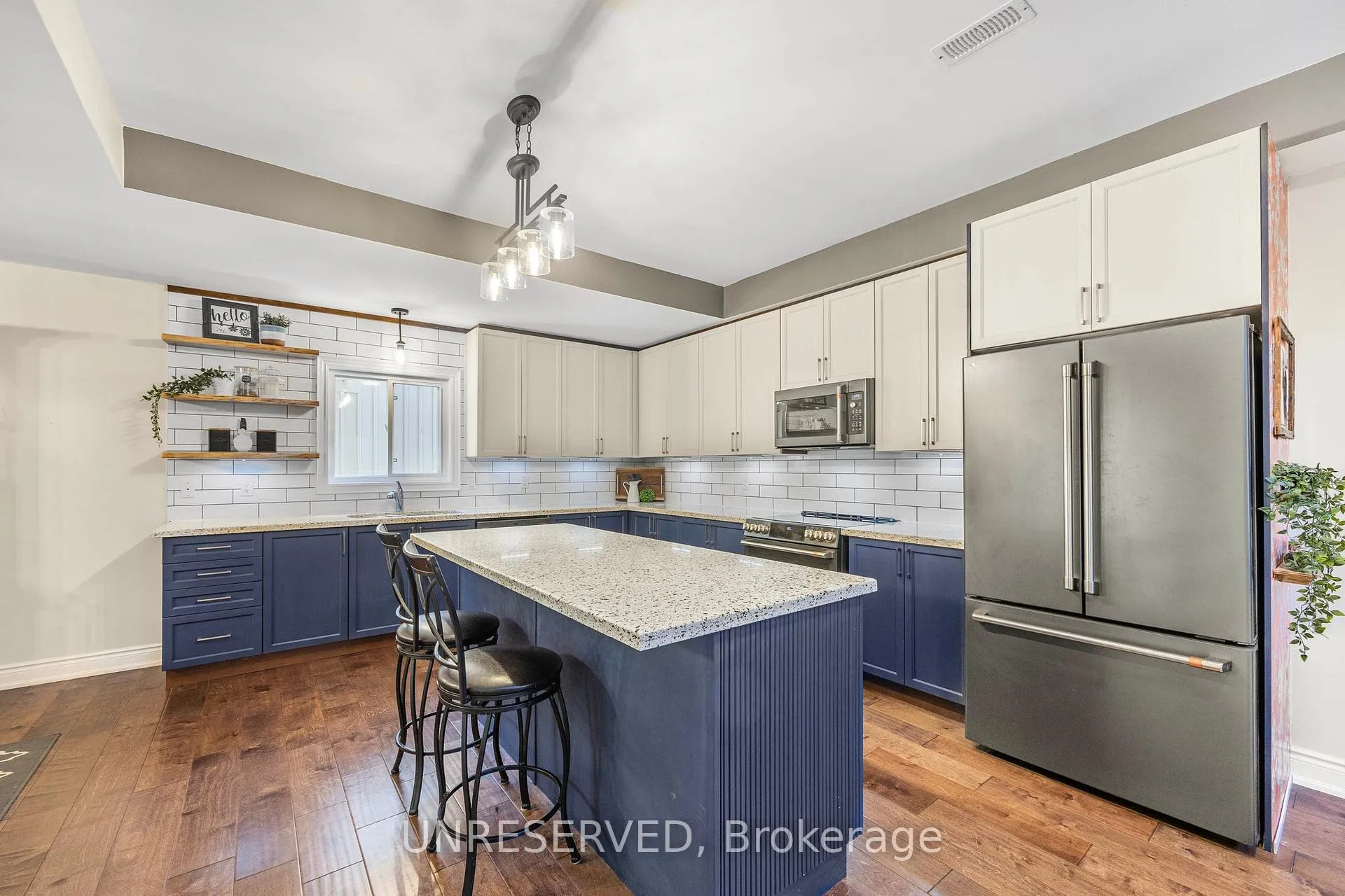 Photo 9 of 237 Diana Drive, Orillia — HOMEH