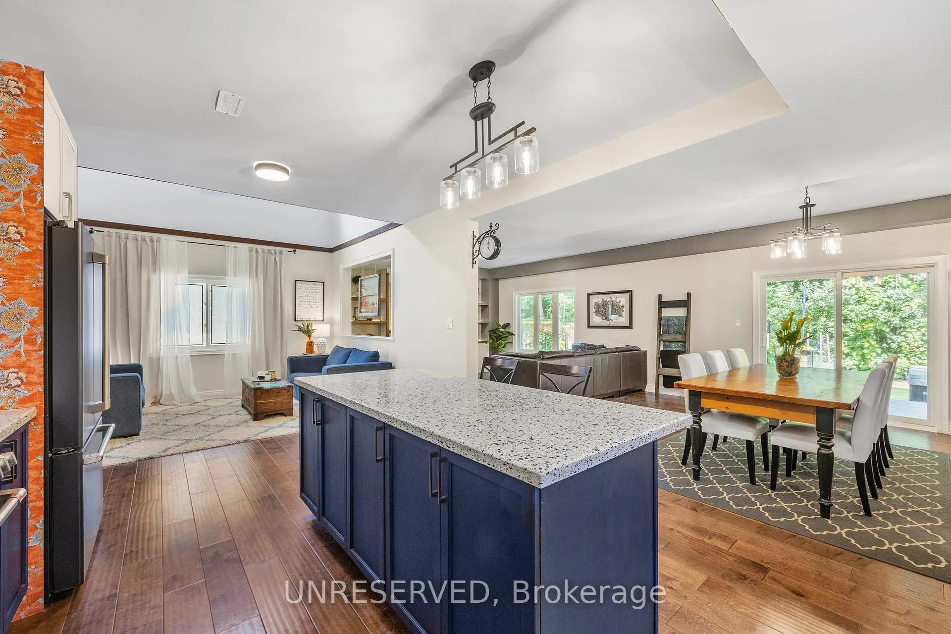 Photo 12 of 237 Diana Drive, Orillia — HOMEH