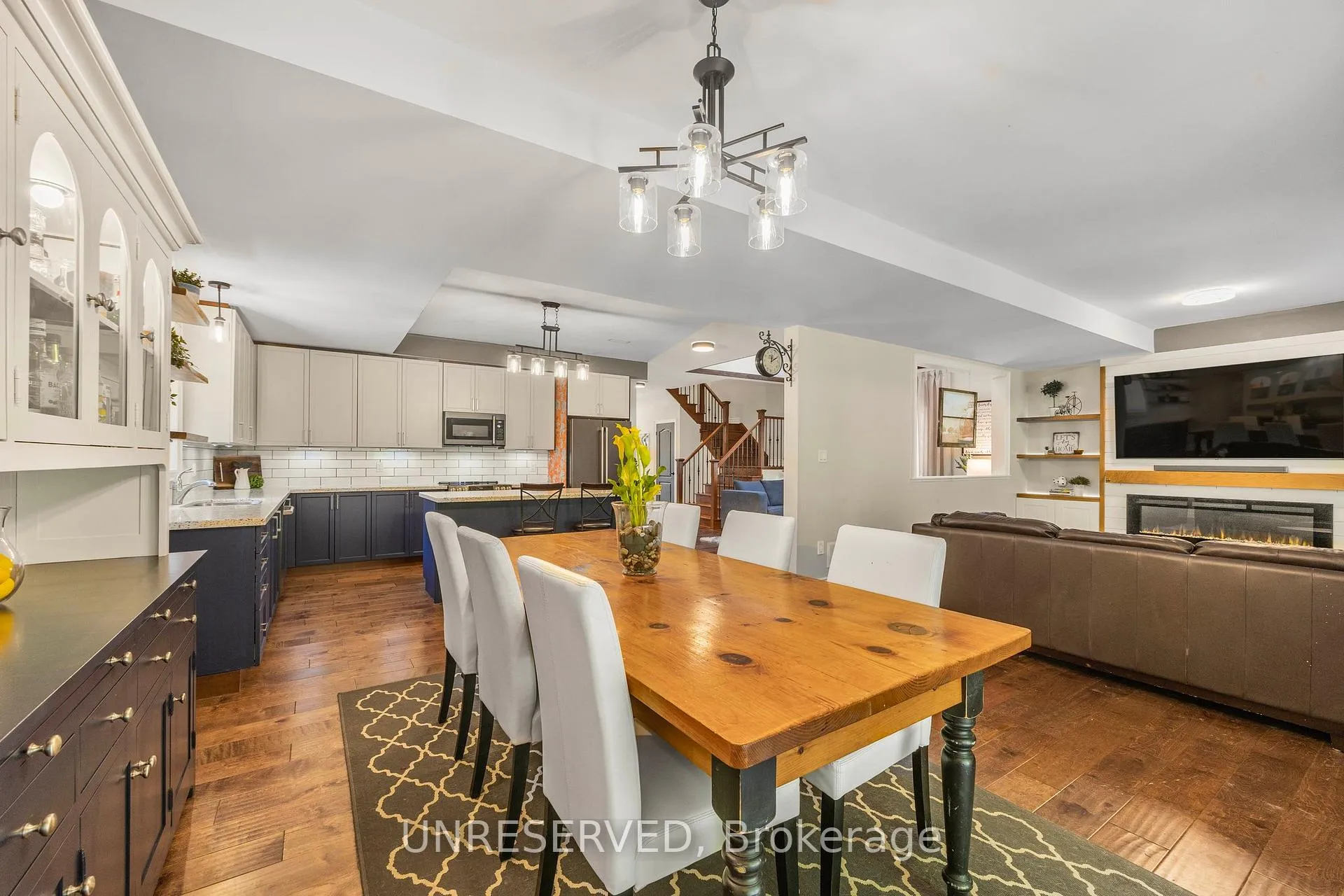 Photo 15 of 237 Diana Drive, Orillia — HOMEH