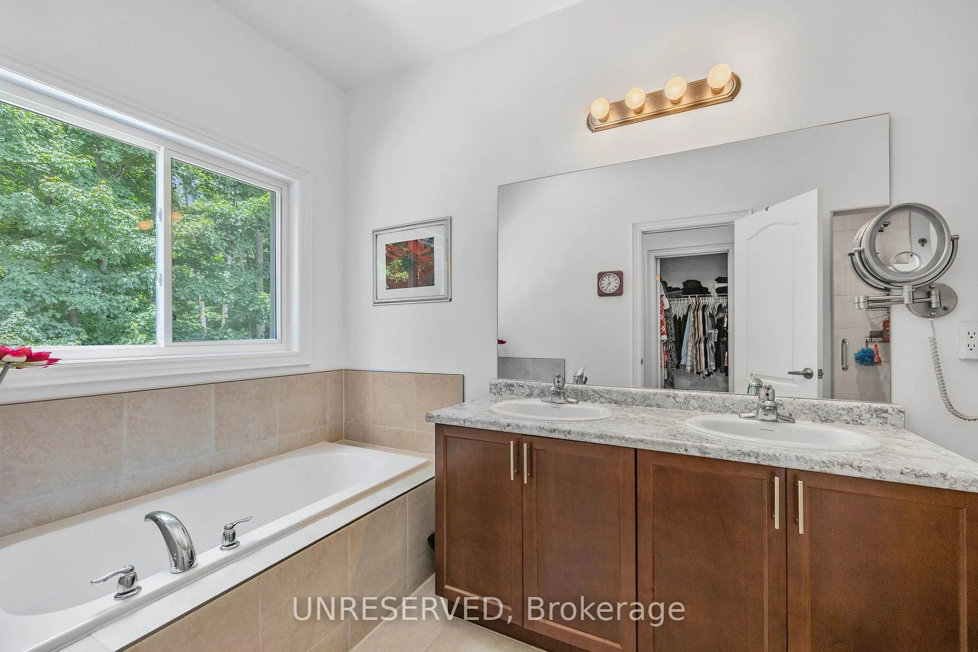 Photo 27 of 237 Diana Drive, Orillia — HOMEH