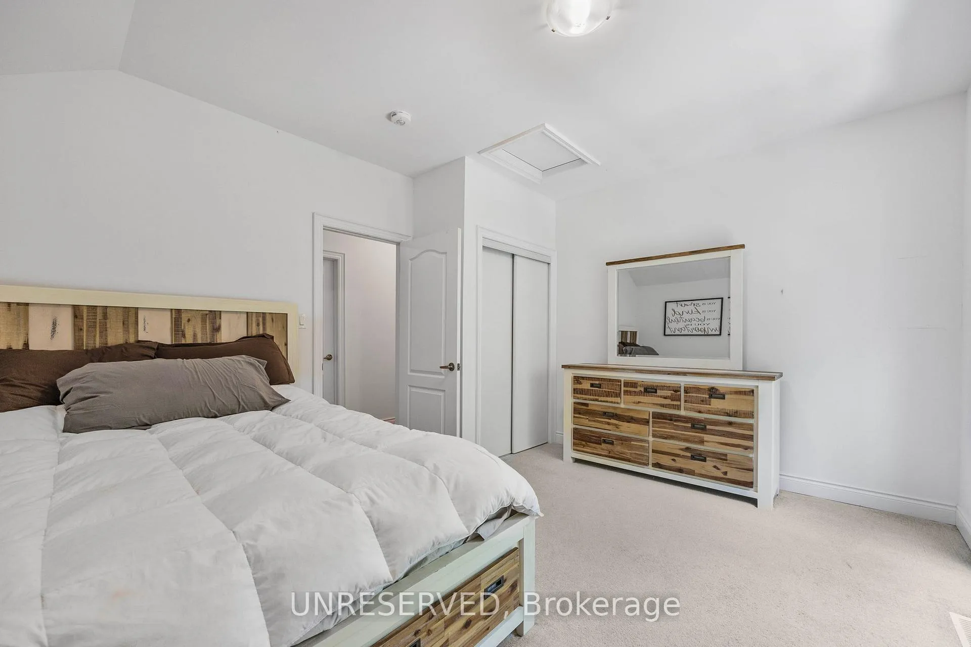 Photo 32 of 237 Diana Drive, Orillia — HOMEH