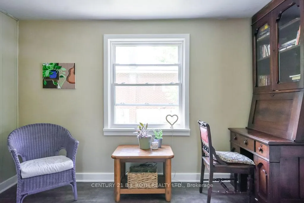 Photo 4 of 21 Benner Street, Orillia — HOMEH