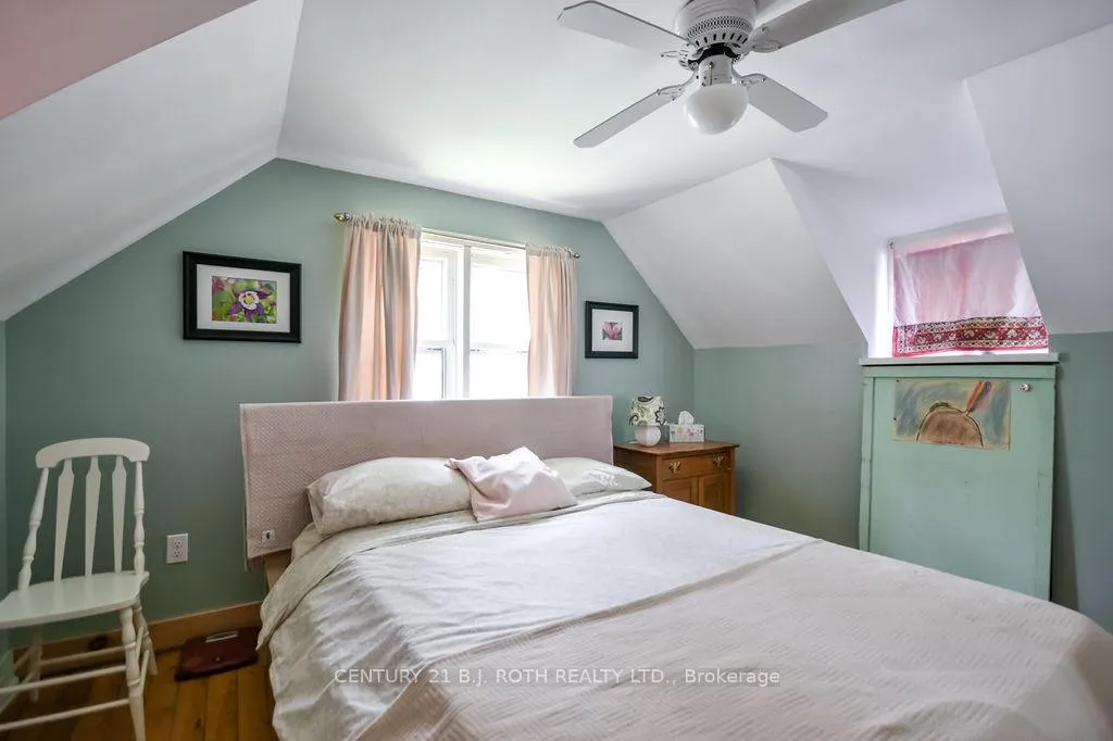 Photo 19 of 21 Benner Street, Orillia — HOMEH