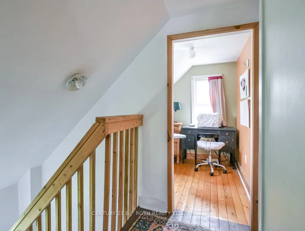 Photo 22 of 21 Benner Street, Orillia — HOMEH