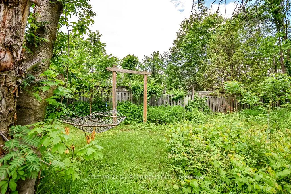 Photo 28 of 21 Benner Street, Orillia — HOMEH
