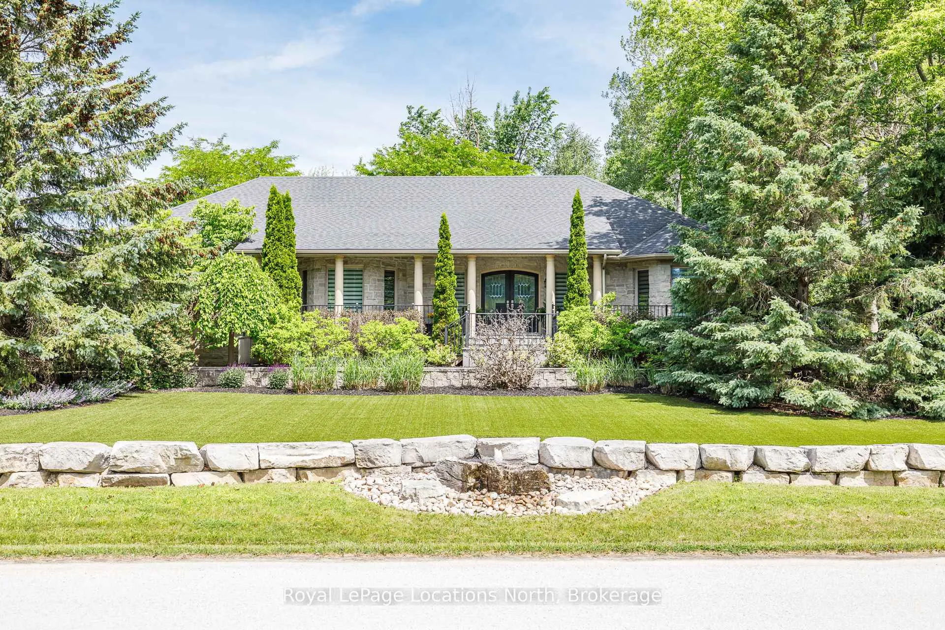 Photo 1 of 44 Blackburn Avenue, Clearview, Nottawa — HOMEH