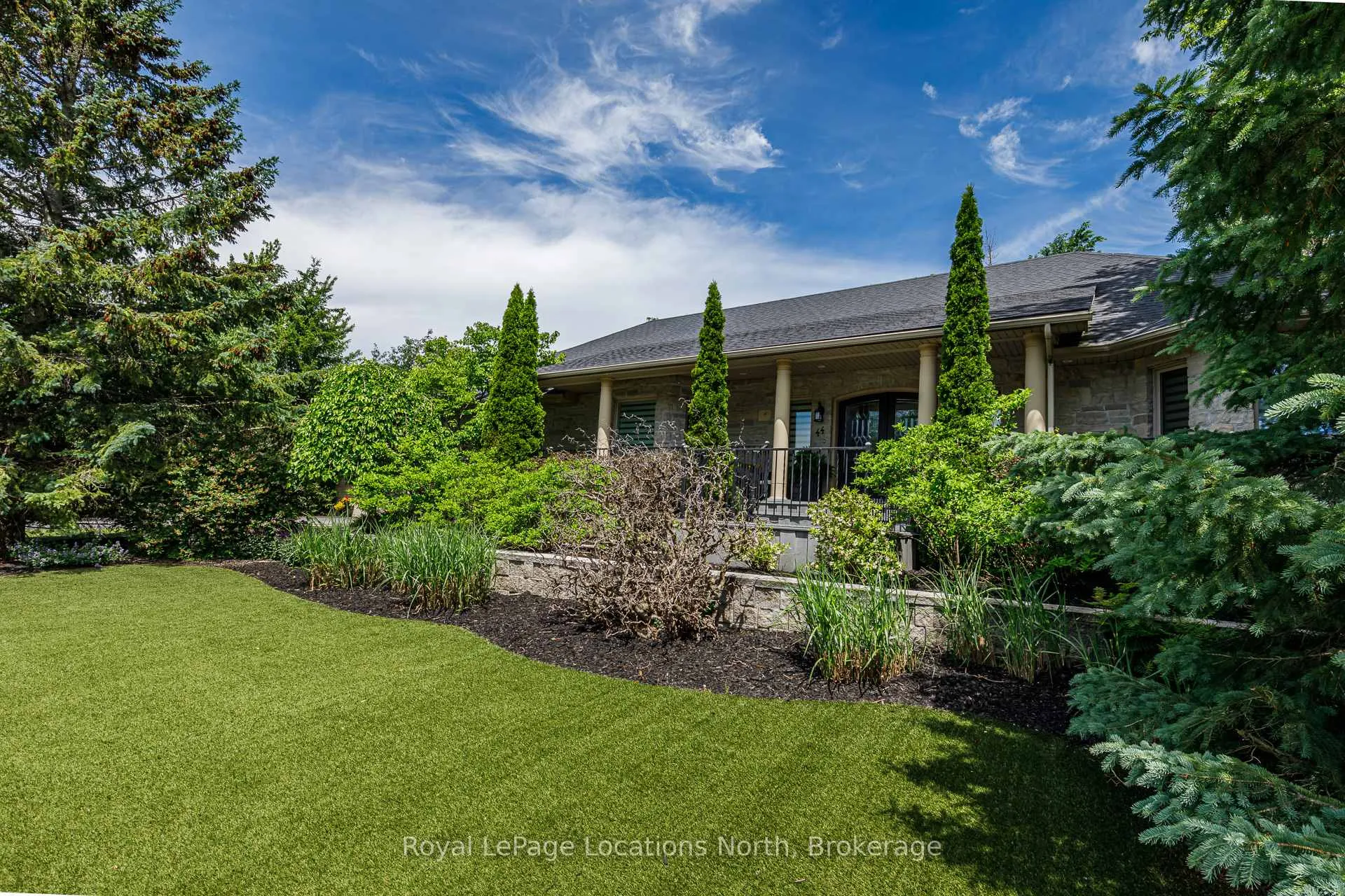 Photo 8 of 44 Blackburn Avenue, Clearview, Nottawa — HOMEH