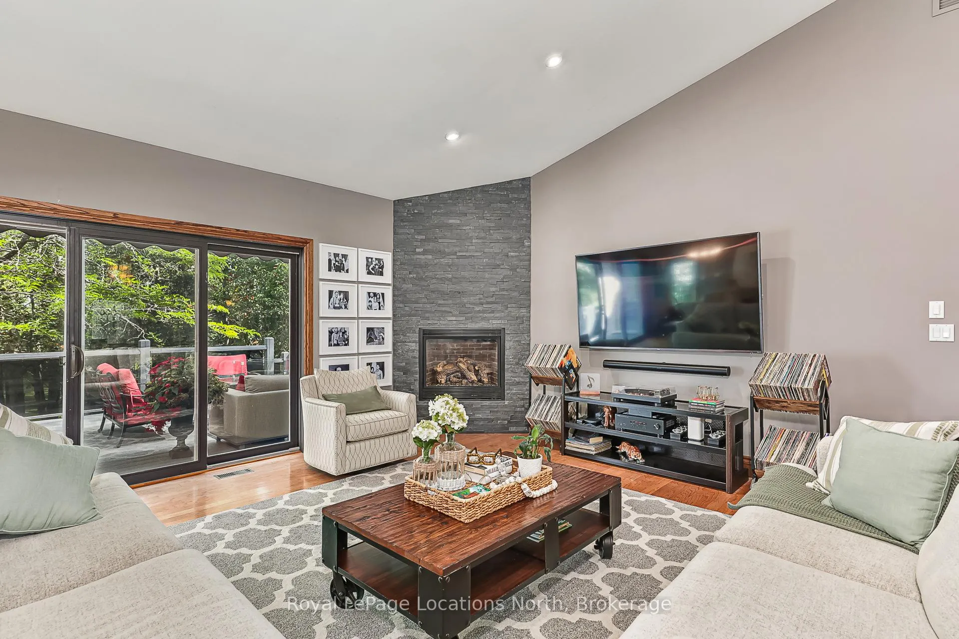 Photo 16 of 44 Blackburn Avenue, Clearview, Nottawa — HOMEH