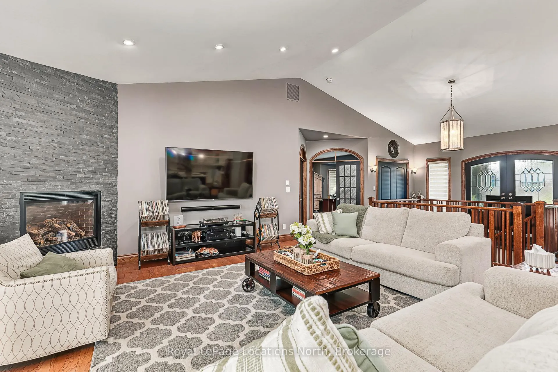 Photo 17 of 44 Blackburn Avenue, Clearview, Nottawa — HOMEH