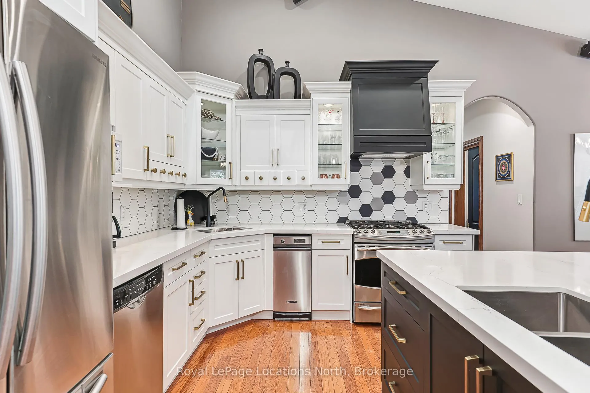 Photo 19 of 44 Blackburn Avenue, Clearview, Nottawa — HOMEH
