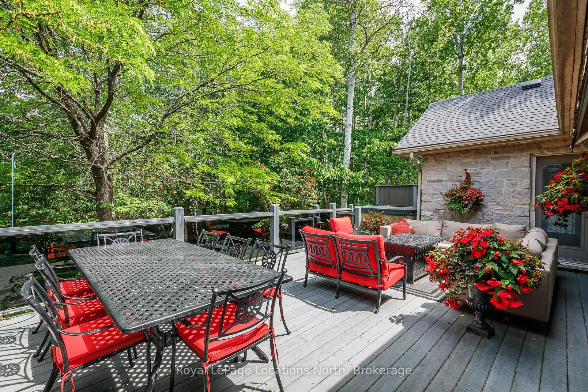 Photo 33 of 44 Blackburn Avenue, Clearview, Nottawa — HOMEH