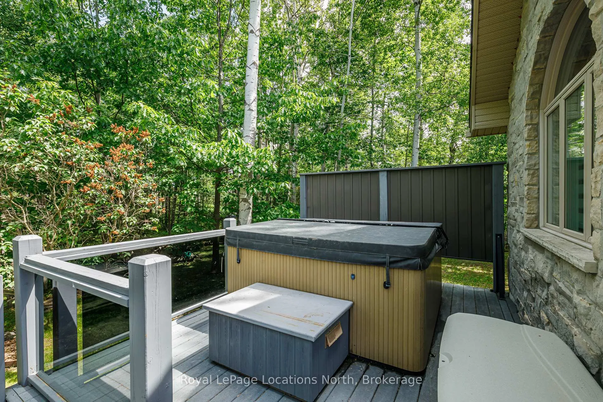 Photo 35 of 44 Blackburn Avenue, Clearview, Nottawa — HOMEH