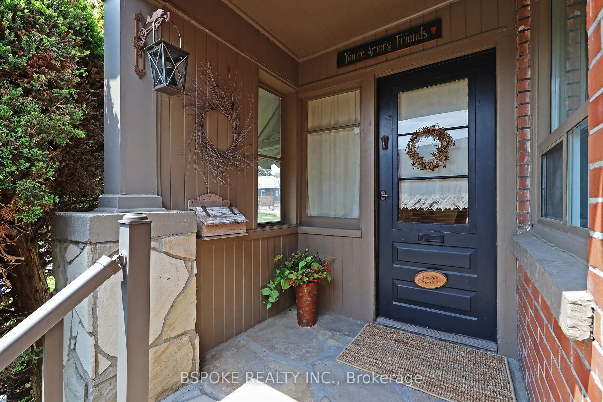 Photo 3 of 47 Gladstone Avenue, Oshawa, McLaughlin — HOMEH