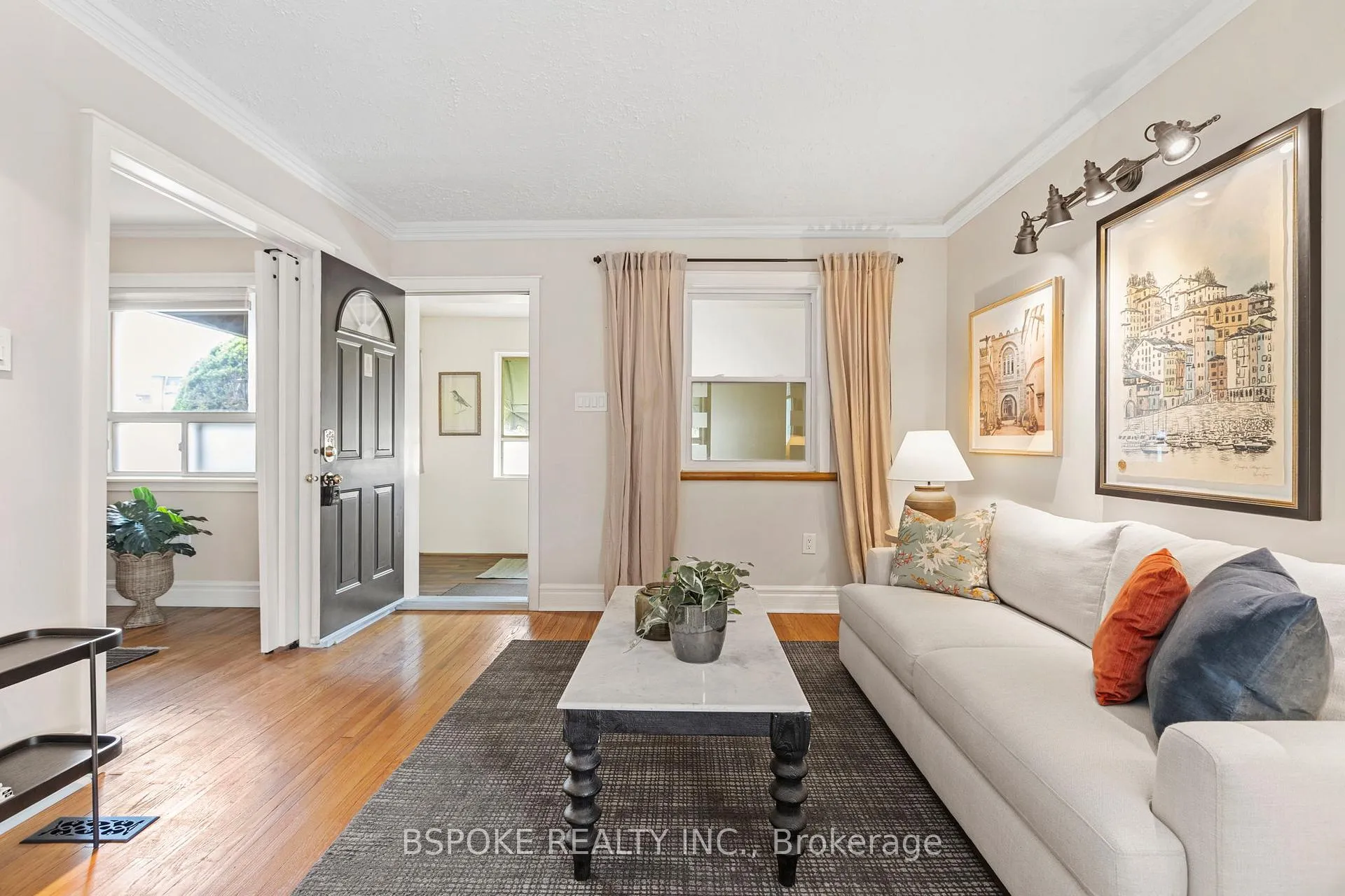 Photo 6 of 47 Gladstone Avenue, Oshawa, McLaughlin — HOMEH
