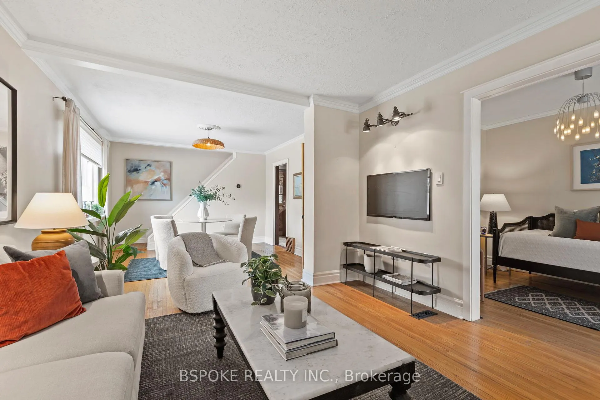 Photo 9 of 47 Gladstone Avenue, Oshawa, McLaughlin — HOMEH