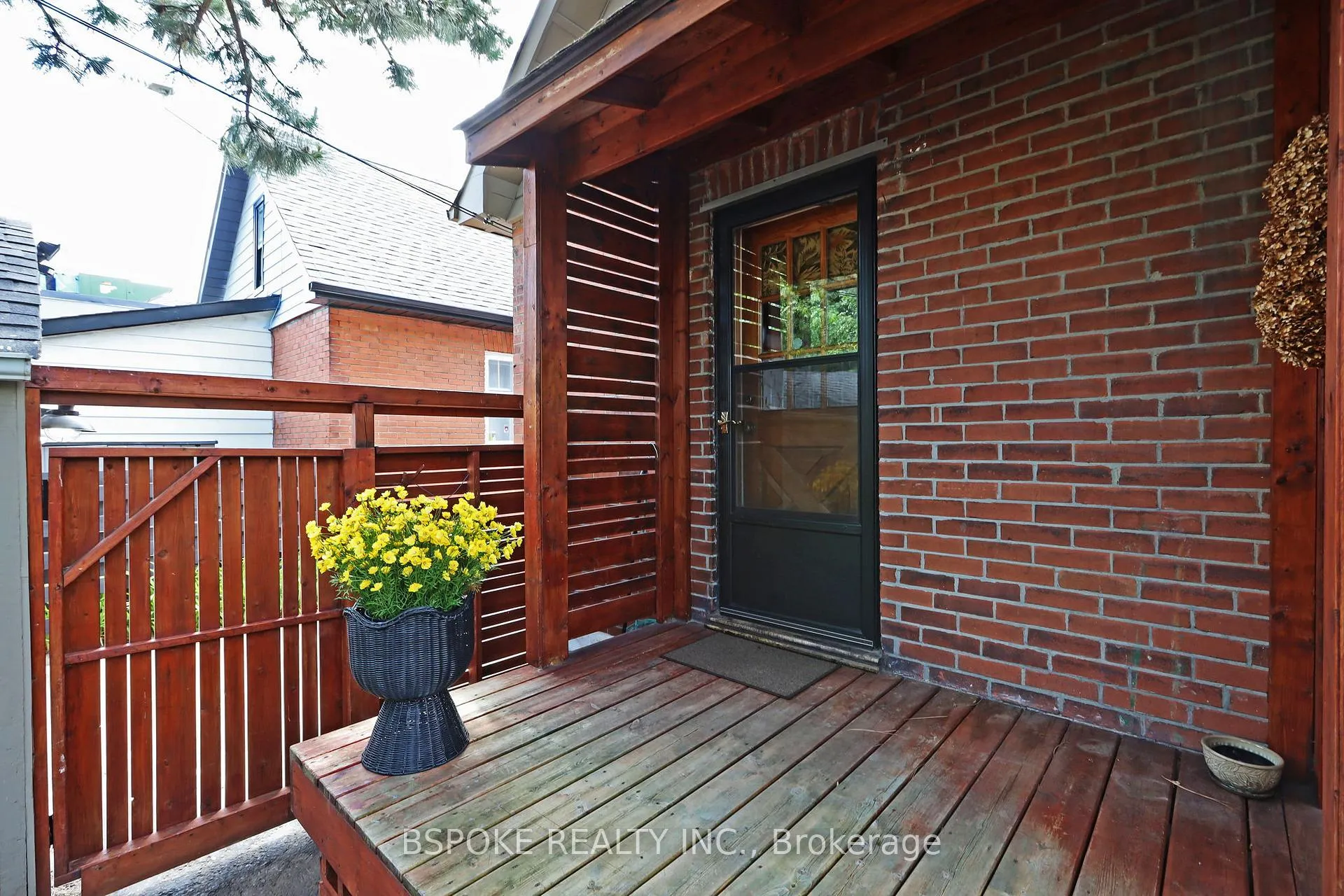 Photo 19 of 47 Gladstone Avenue, Oshawa, McLaughlin — HOMEH