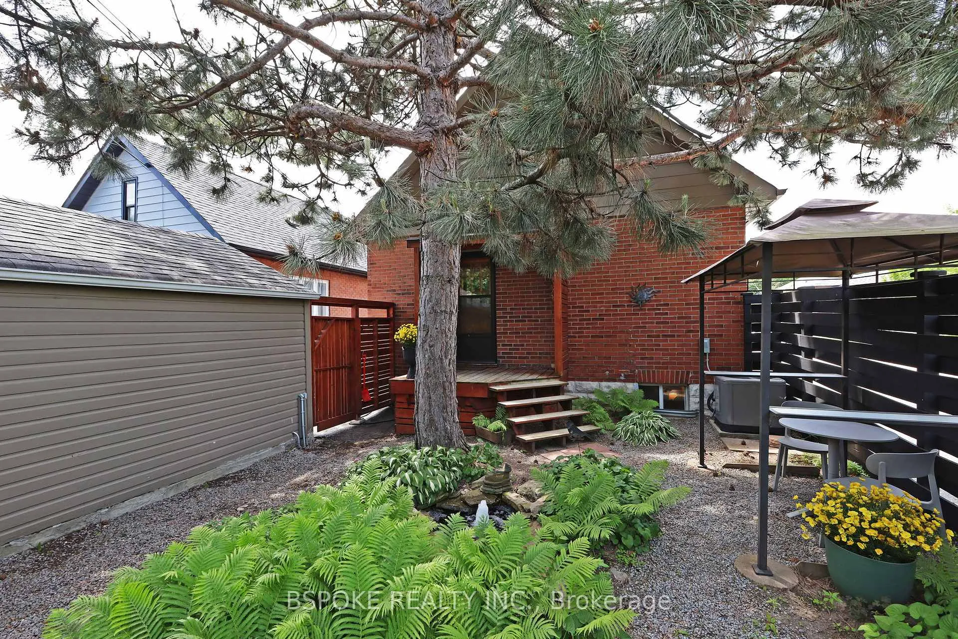 Photo 20 of 47 Gladstone Avenue, Oshawa, McLaughlin — HOMEH