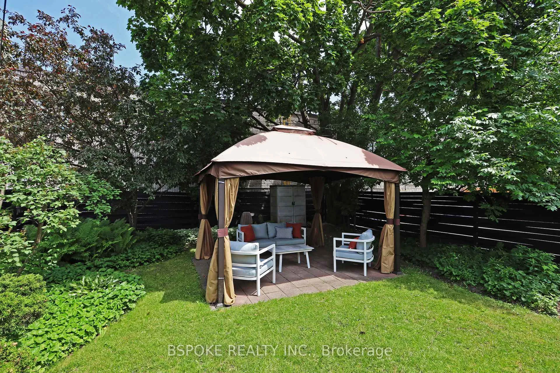 Photo 37 of 47 Gladstone Avenue, Oshawa, McLaughlin — HOMEH