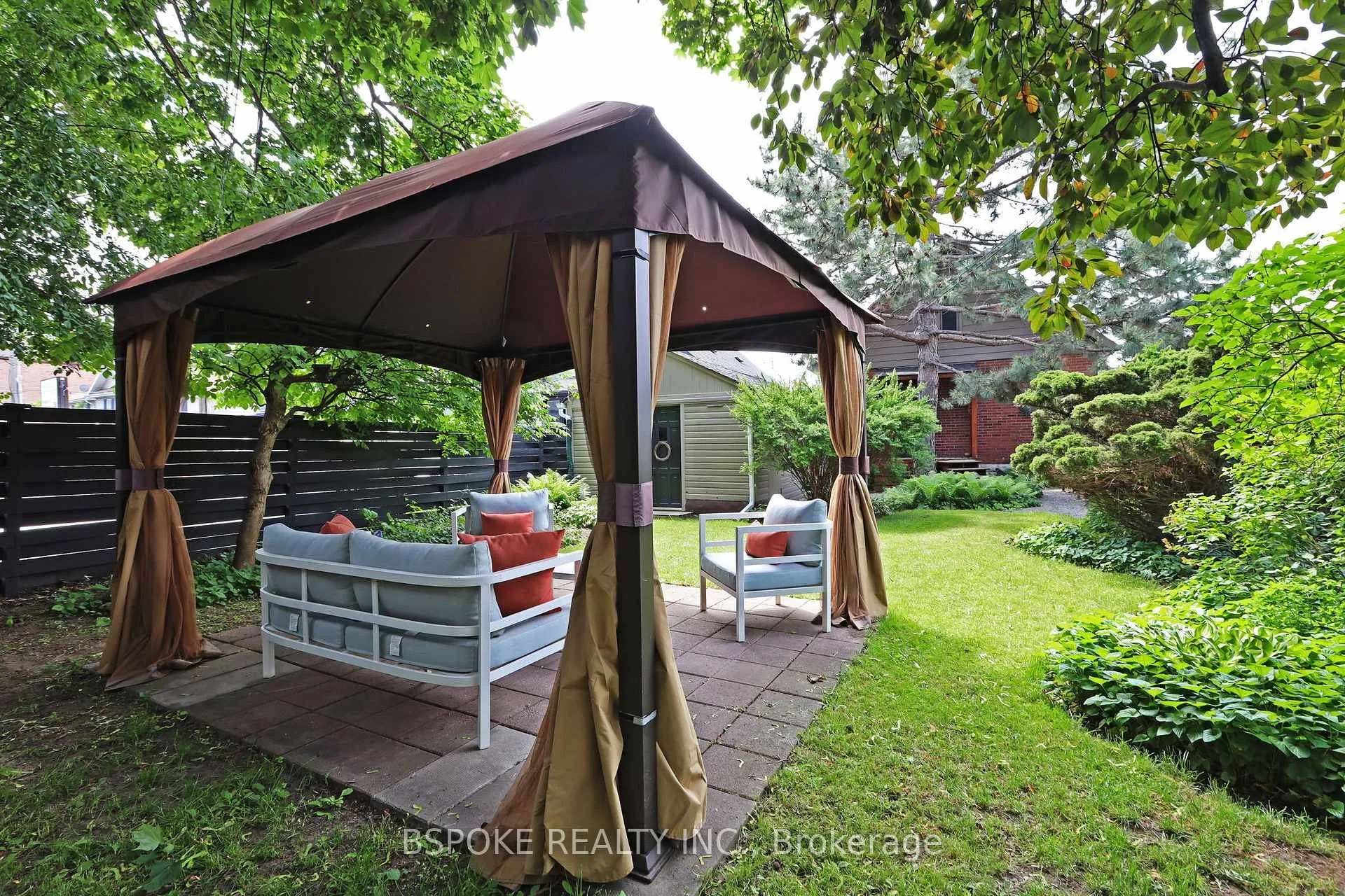 Photo 41 of 47 Gladstone Avenue, Oshawa, McLaughlin — HOMEH