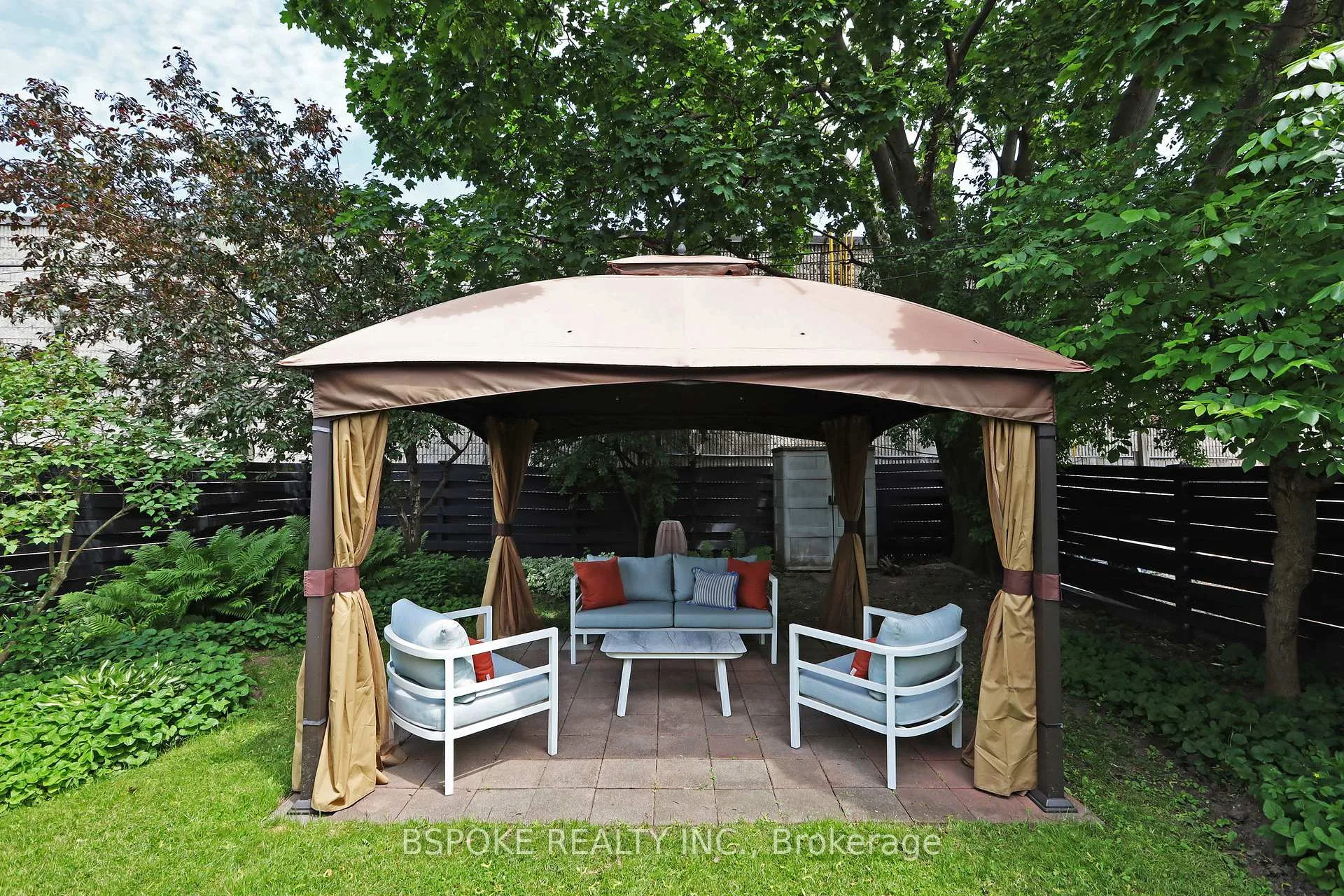 Photo 42 of 47 Gladstone Avenue, Oshawa, McLaughlin — HOMEH