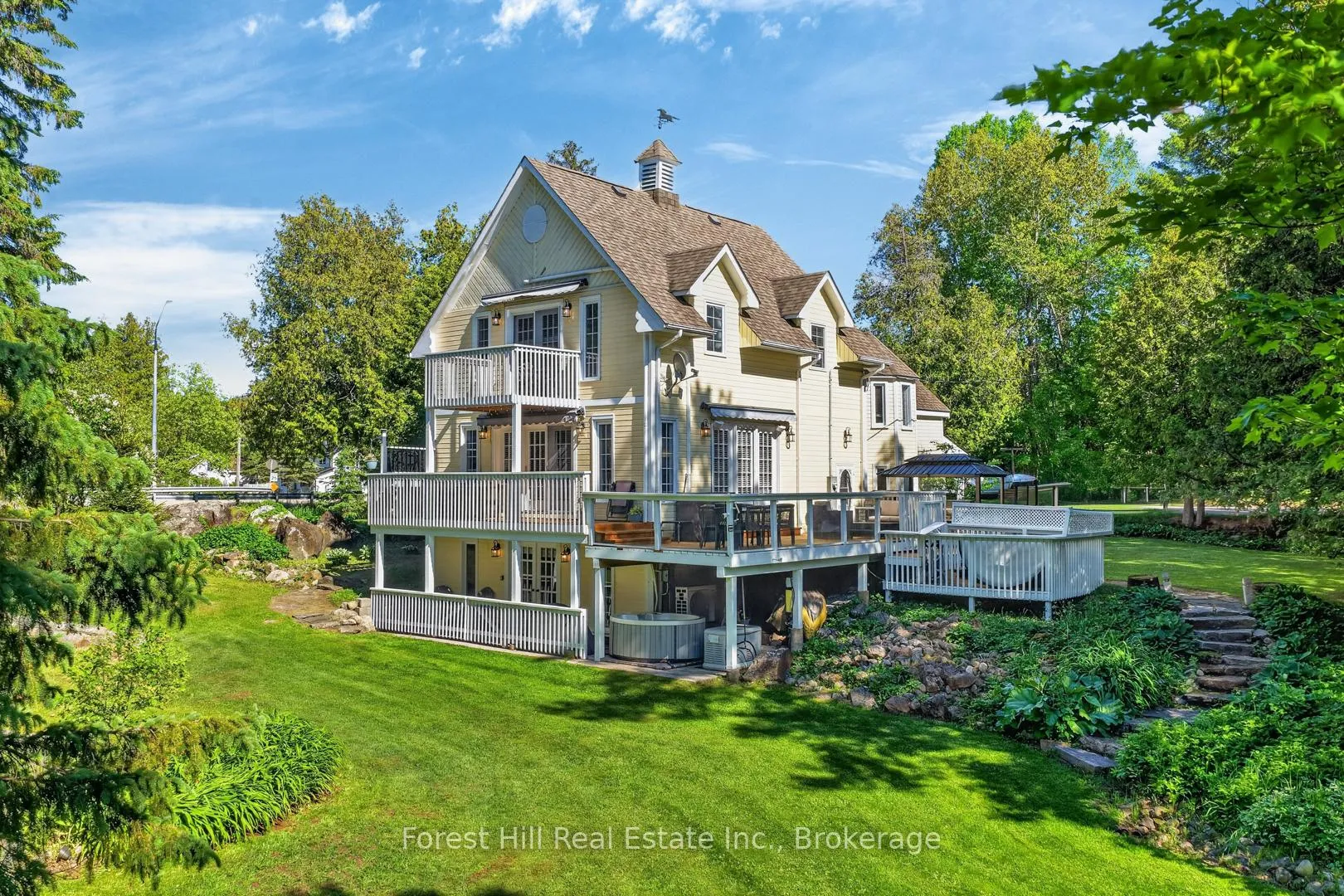 Photo 4 of 1029 Harvey Avenue, Algonquin Highlands, Sherborne — HOMEH