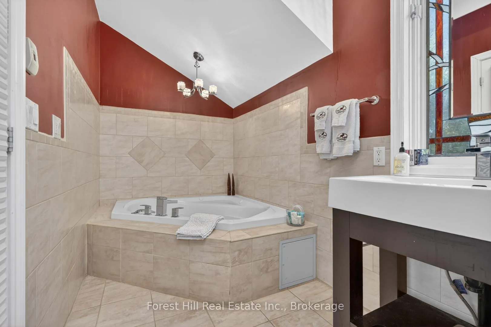 Photo 28 of 1029 Harvey Avenue, Algonquin Highlands, Sherborne — HOMEH