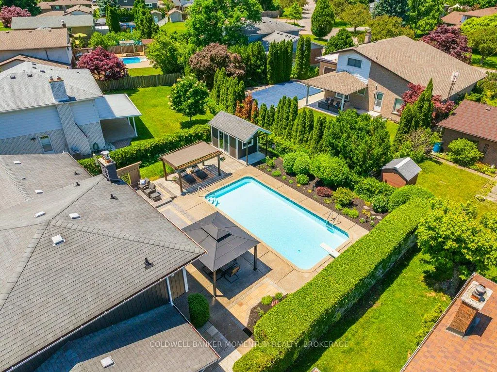 Photo 7 of 11 Kenmore Crescent, St. Catharines, Martindale Pond — HOMEH