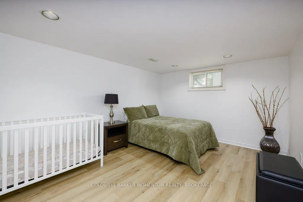 Photo 29 of 11 Kenmore Crescent, St. Catharines, Martindale Pond — HOMEH