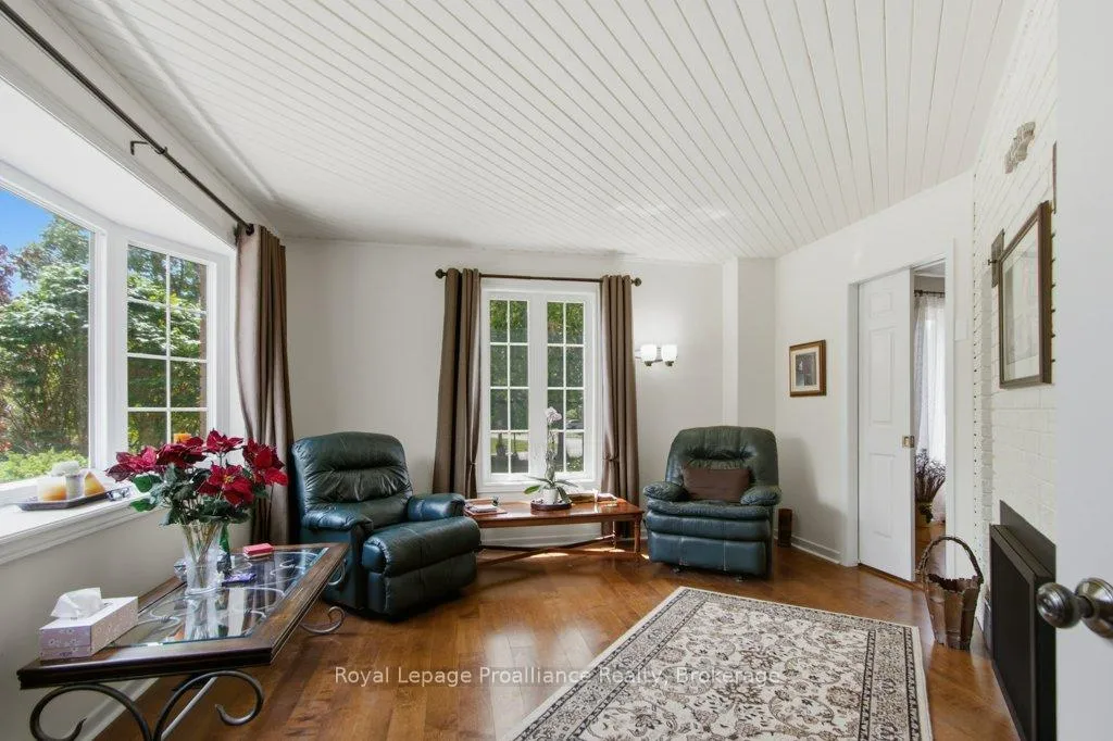 Photo 11 of 218 Lock Road, Quinte West, Murray Ward — HOMEH