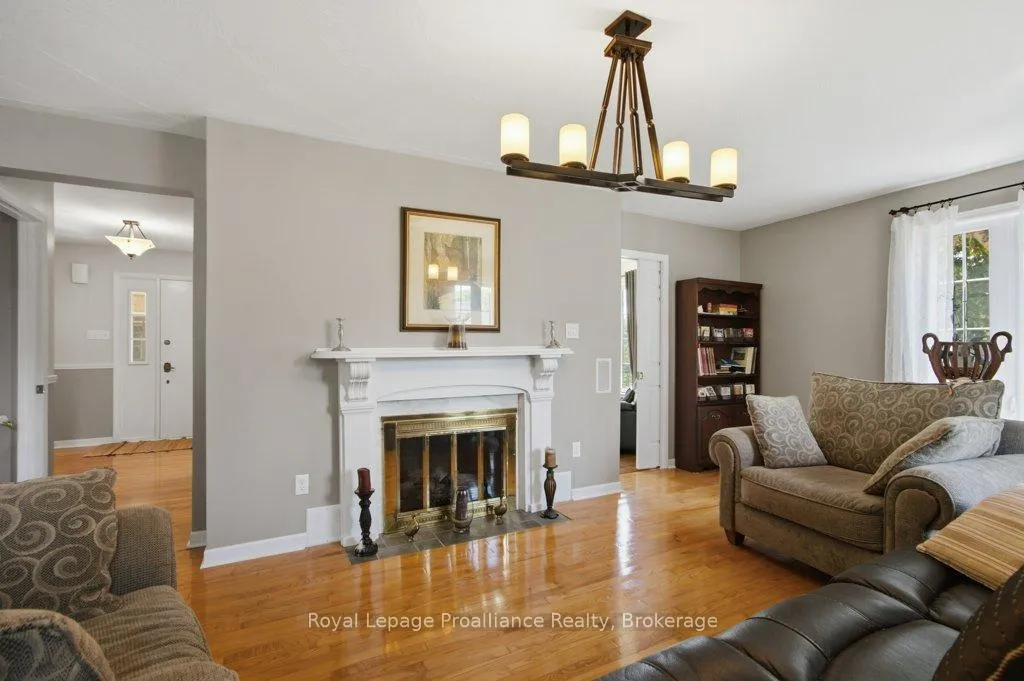 Photo 14 of 218 Lock Road, Quinte West, Murray Ward — HOMEH
