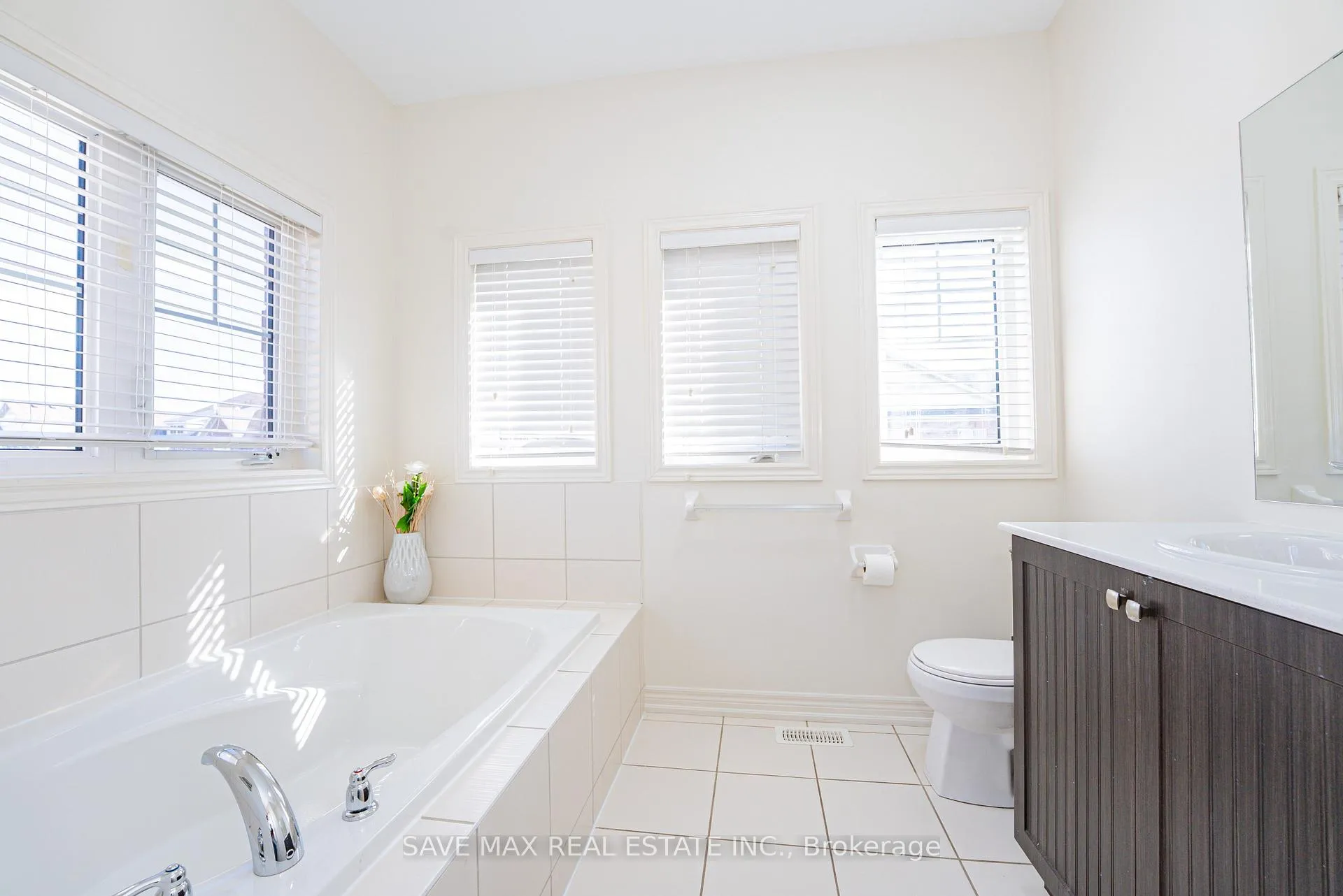 Photo 29 of 18 Monceau Road, Brampton, Northwest Brampton — HOMEH
