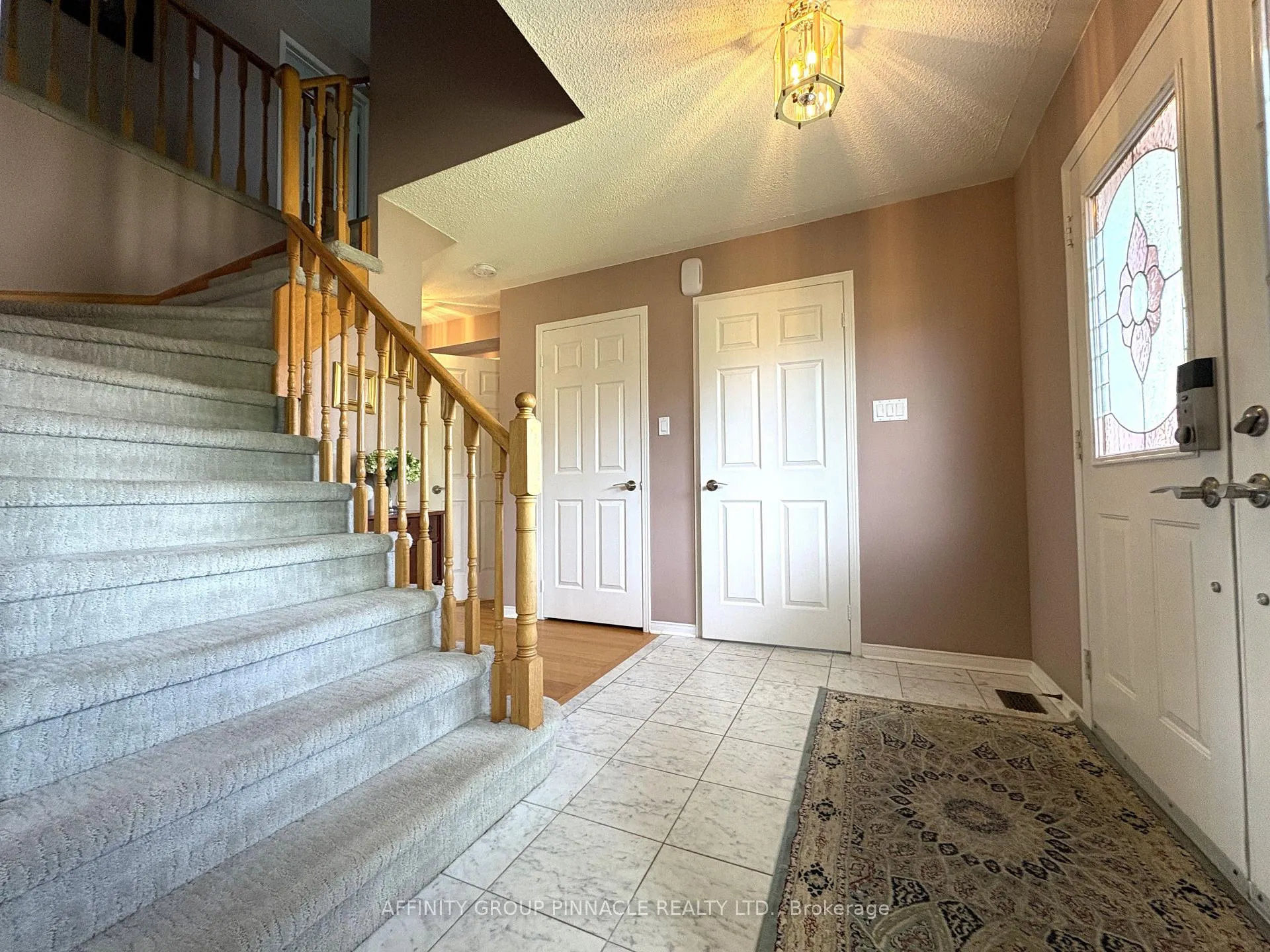 Photo 3 of 14 Remion Crescent, Uxbridge — HOMEH
