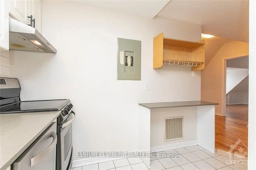 Photo 7 of Unit 10, 450 Maclaren Street, Ottawa, Ottawa Centre — HOMEH